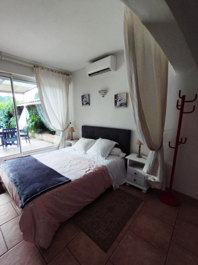 Au Vallon Rouge Saint-Paul-de-Vence Eksteriør billede